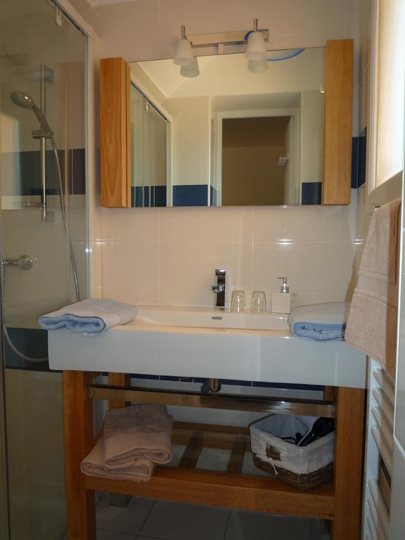 L' Escale Tranquille Bed & Breakfast Sete Room photo